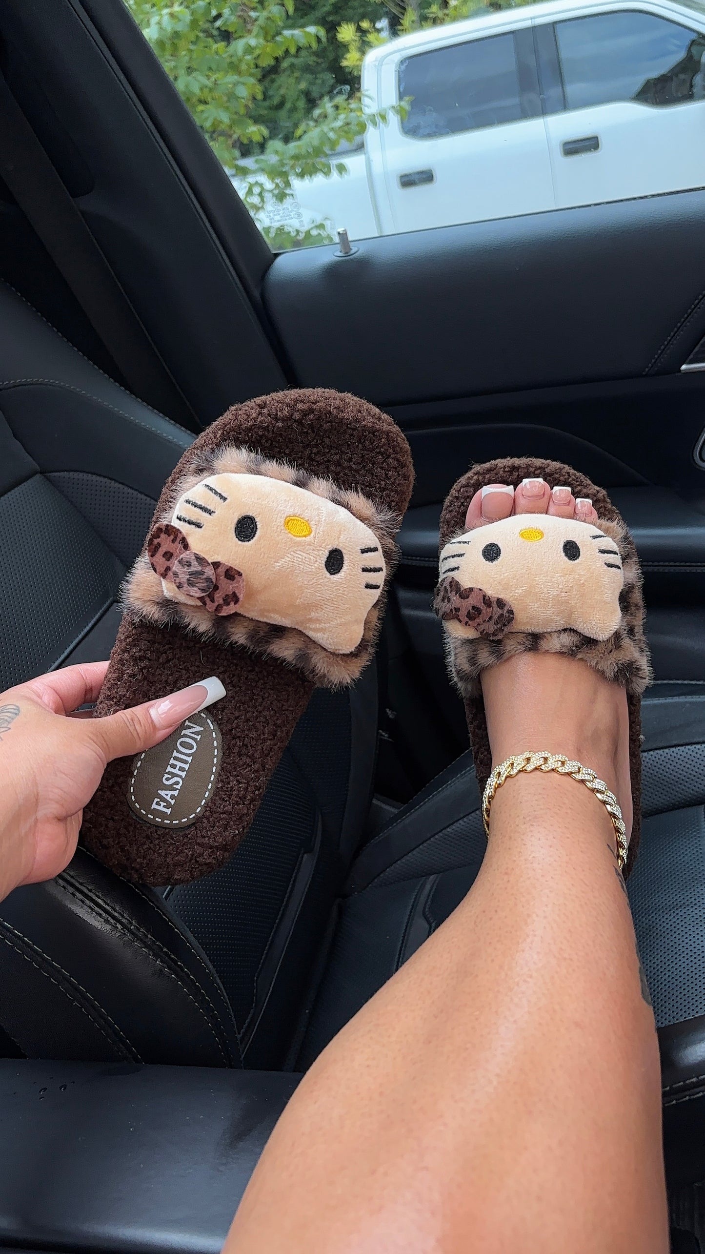 Hello Kitty House Slippers
