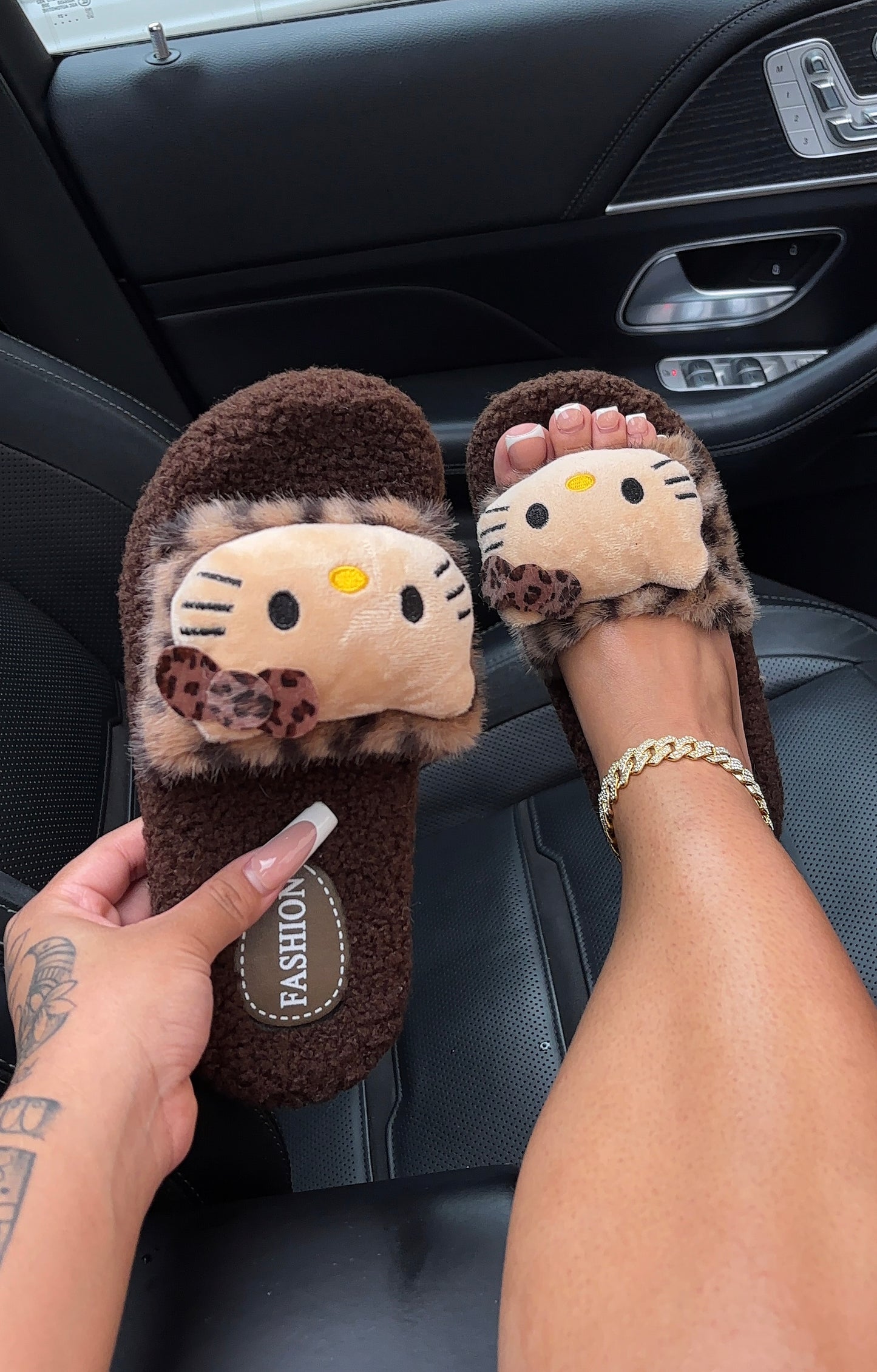 Hello Kitty House Slippers