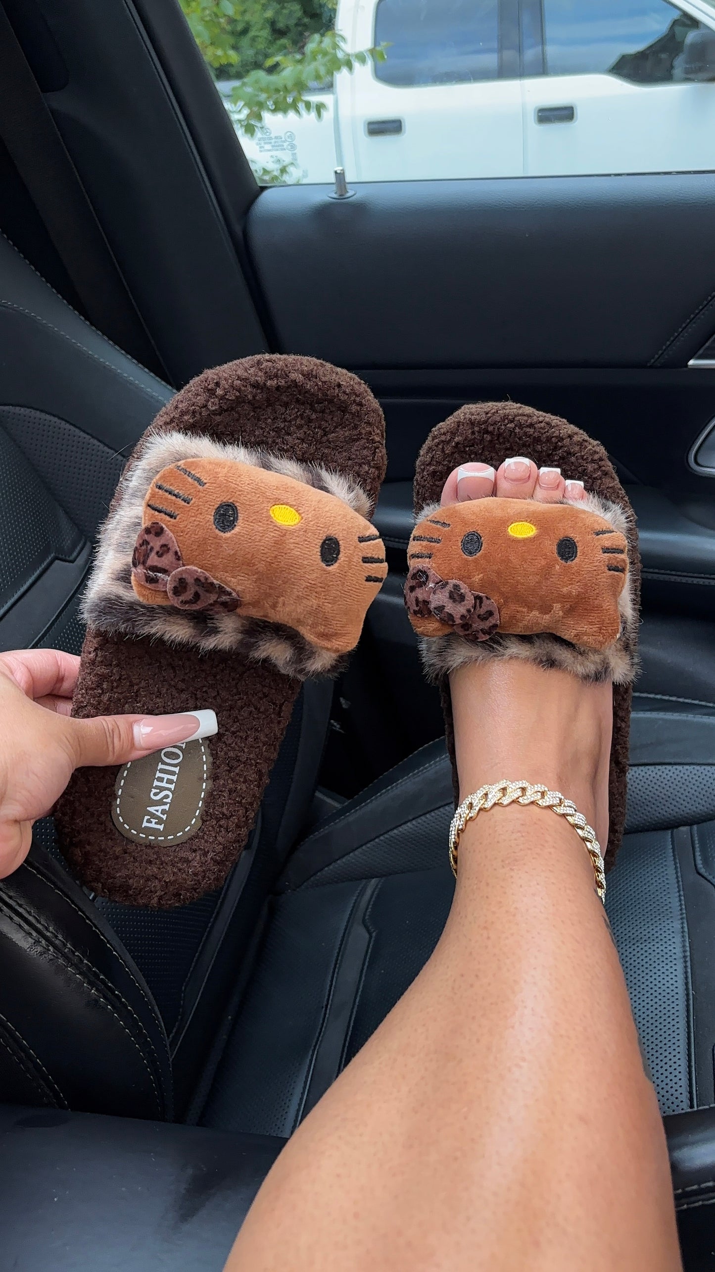 Hello Kitty House Slippers